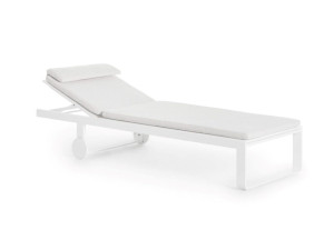 Лежак для сада с колесами