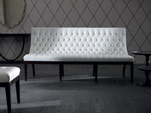 Кожаный диван capitonné