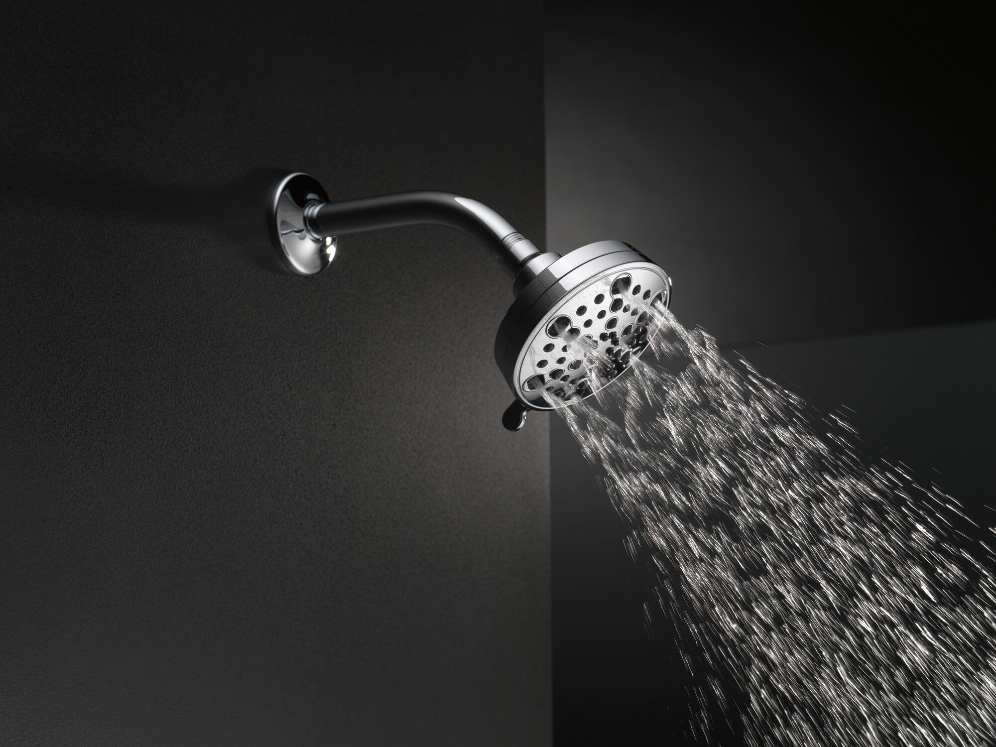 52638-CZ20-PK H2Okinetic® Современная душевая лейка с 5 настройками Delta Faucet Universal Showering Шампанское бронза  - Вид №3