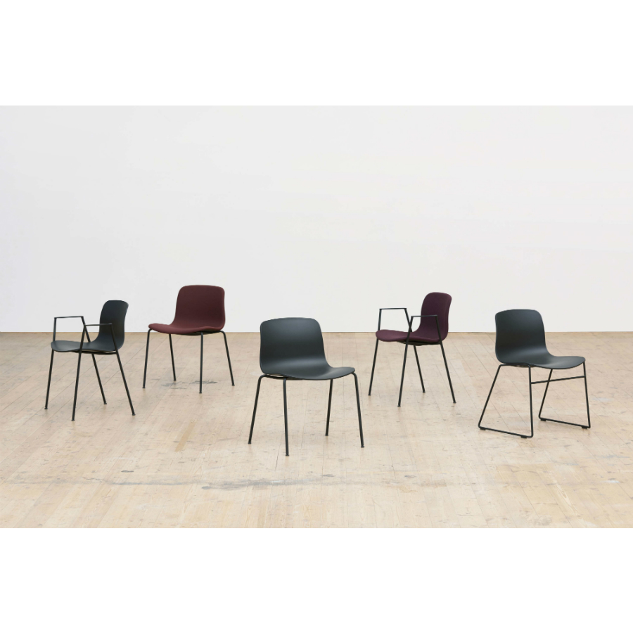 Стул AAC19, черный с алюминиевым основанием Hay 219737100 - Вид №1