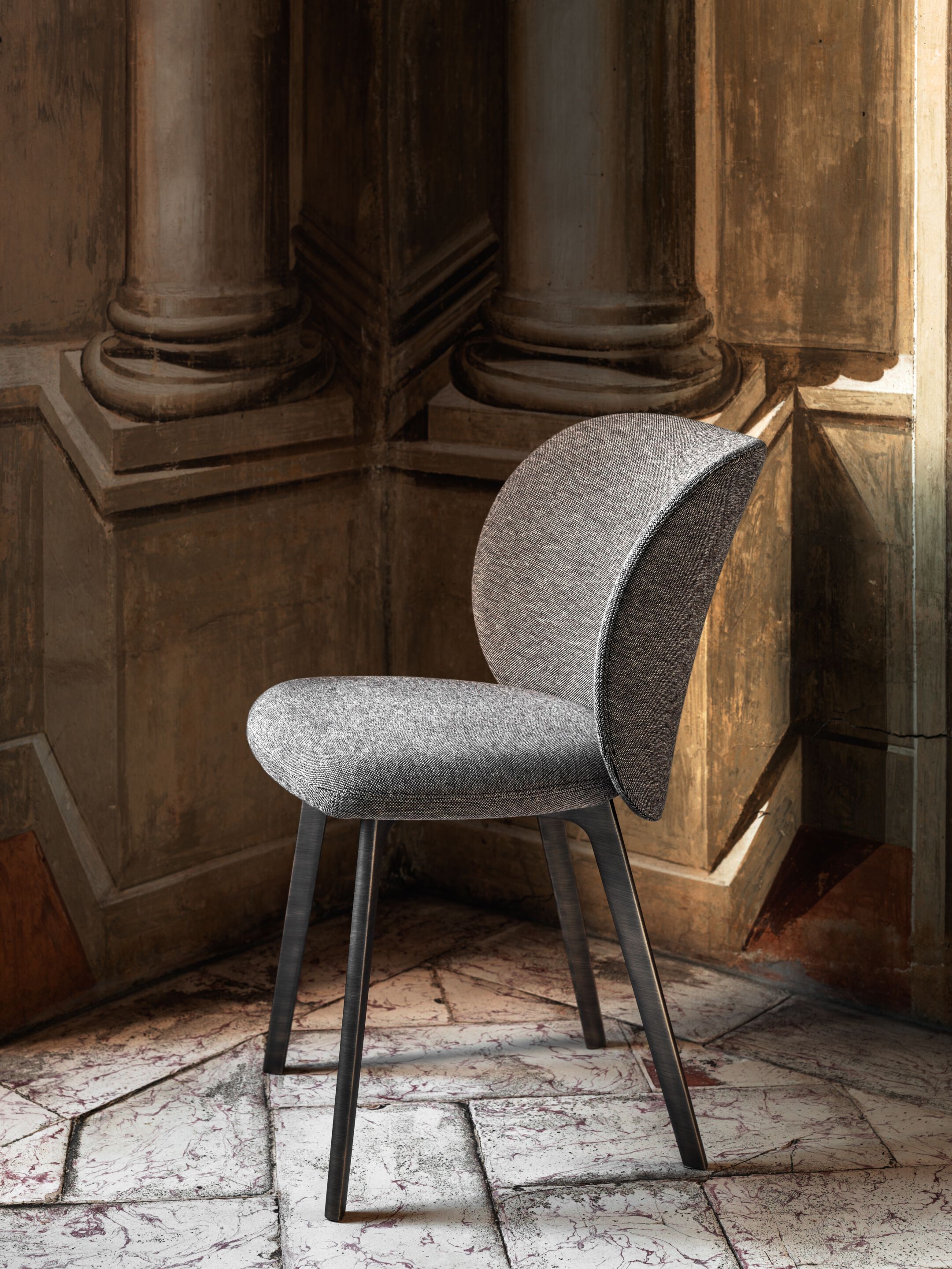 Мягкий стул с латунной рамой GHIDINI1961 HILLARY ARCH-00026408 - Вид №1