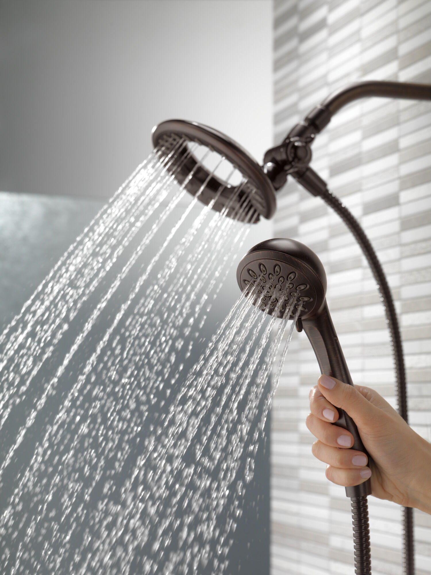 58065-RB In2ition® Душ два в одном с 4 настройками Delta Faucet Universal Showering Венецианская бронза  - Вид №5