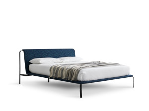 Двуспальная кровать из ткани с мягким изголовьем