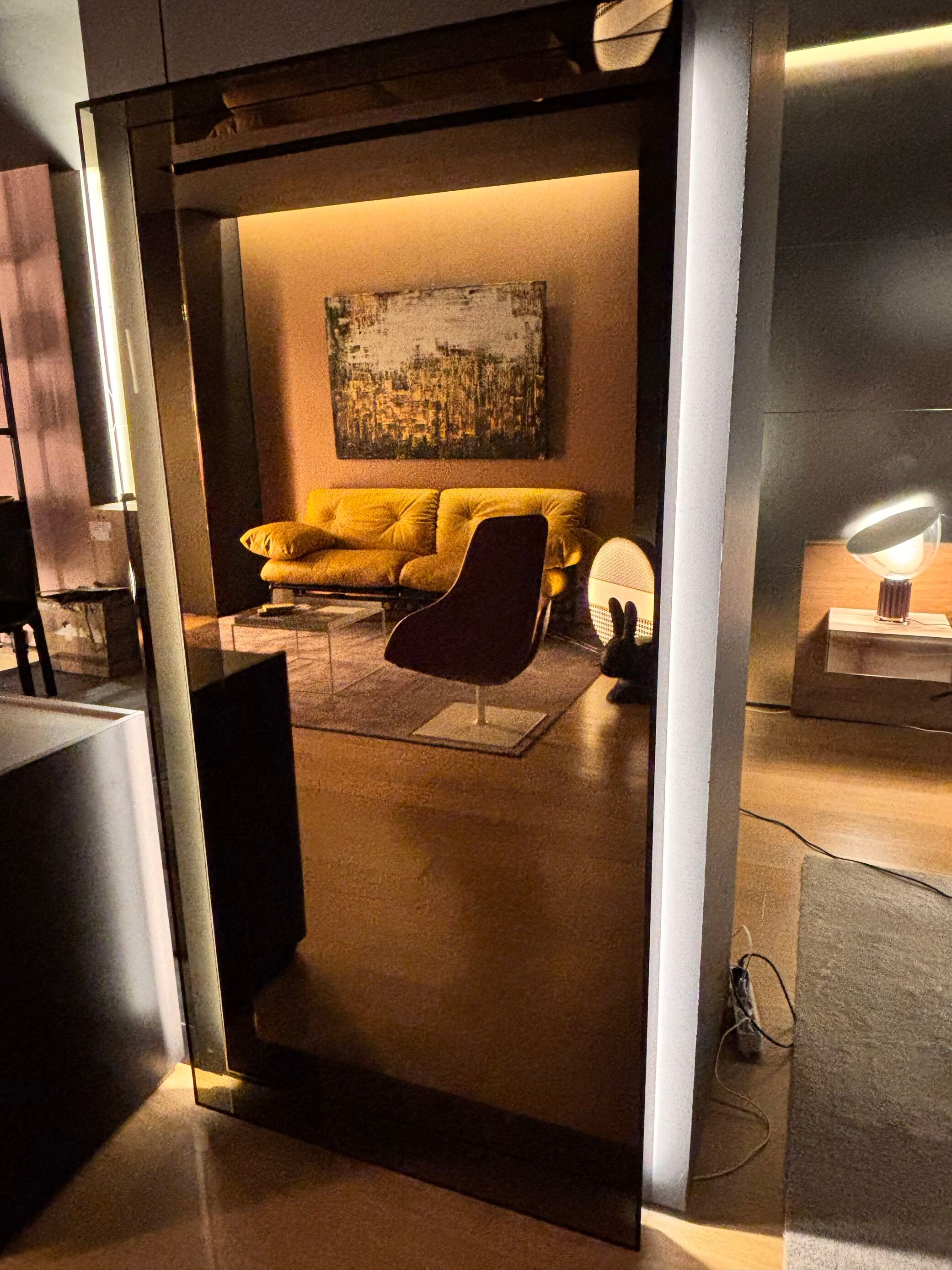 Зеркало со встроенным освещением In Stock озеро ARCH-00008986 - Вид №1