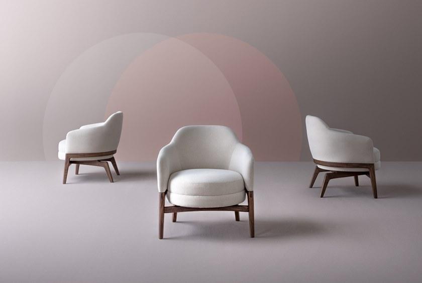 PIAVAL Кресло с обивкой из ткани с подлокотниками Macaron | contract sun-id-1361951 - Вид №1