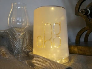 IndakoLab Настольная лампа из оргстекла Velvetlab