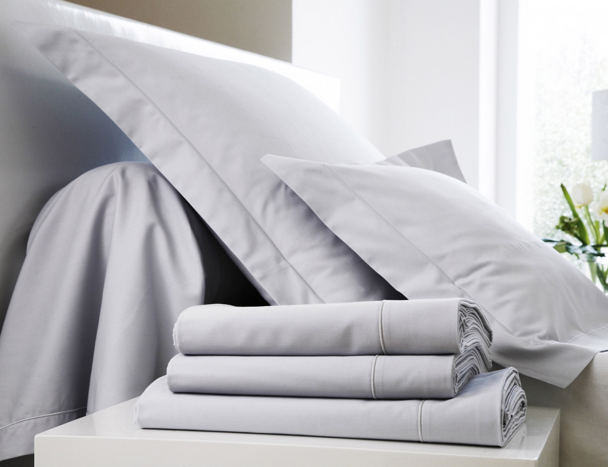 PLAIN_ME_200 КПБ 200/220 прост 280/320 2 нав 50/75 сатин 280TC (в подарочной коробке) Blanc des Vosges Santreyd 