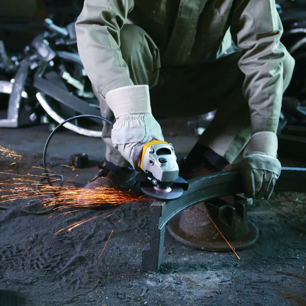 УШМ (болгарка) Stanley STGS7125-RU, 710 Вт, 125 мм STLM-2186206 - Вид №4