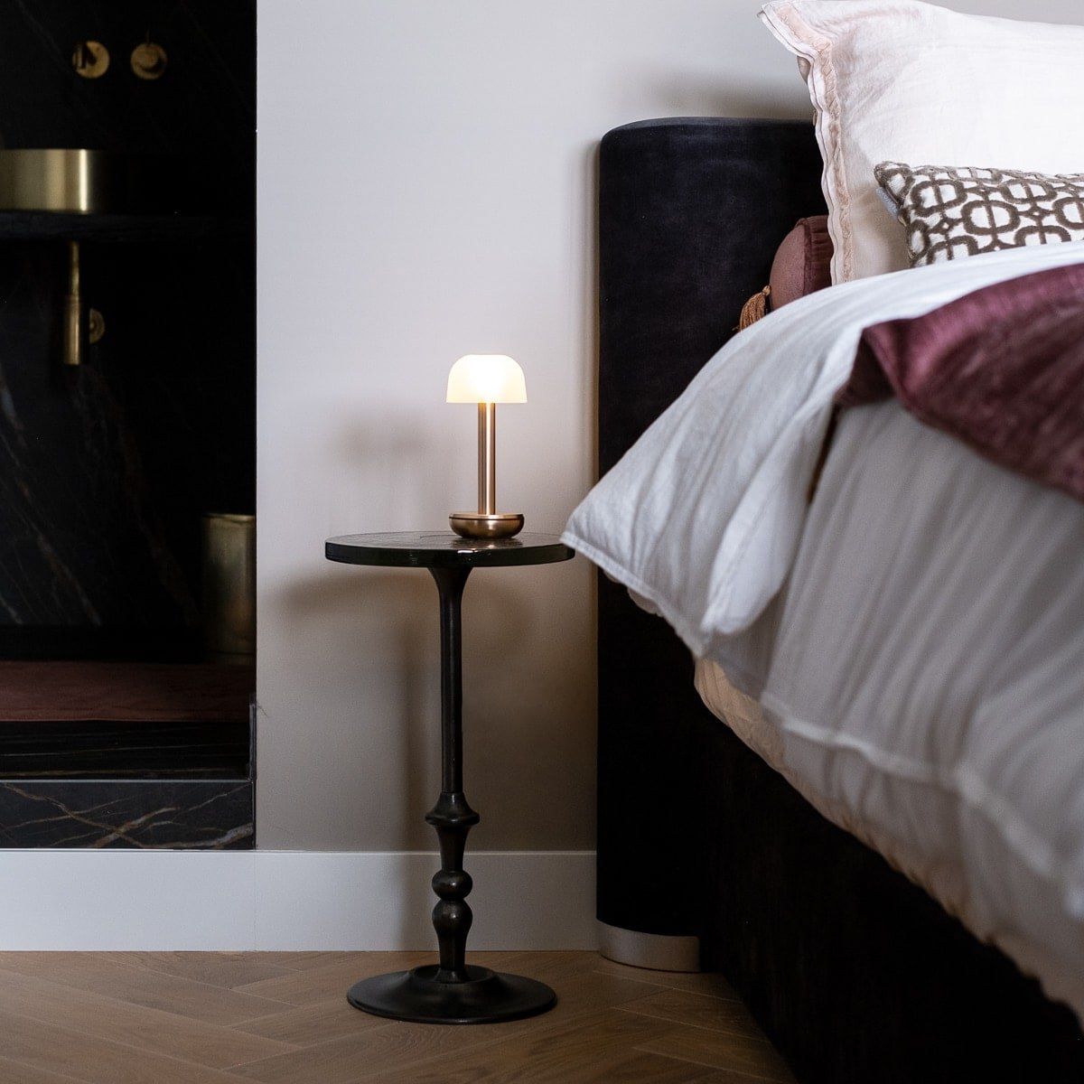 Алюминиевая и стеклянная настольная лампа с диммером Humble Two ARCH-00072894 - Вид №5