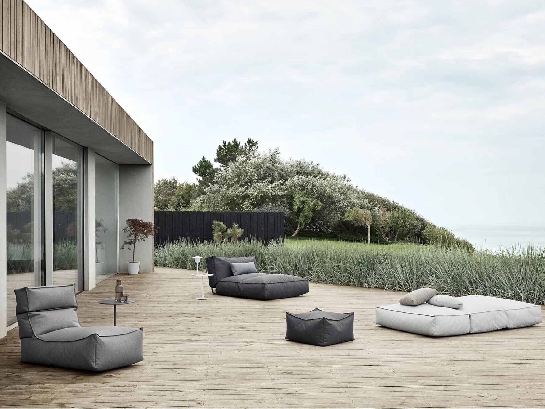 Круглый алюминиевый журнальный столик с порошковым покрытием blomus Stay ARCH-00024469 - Вид №11