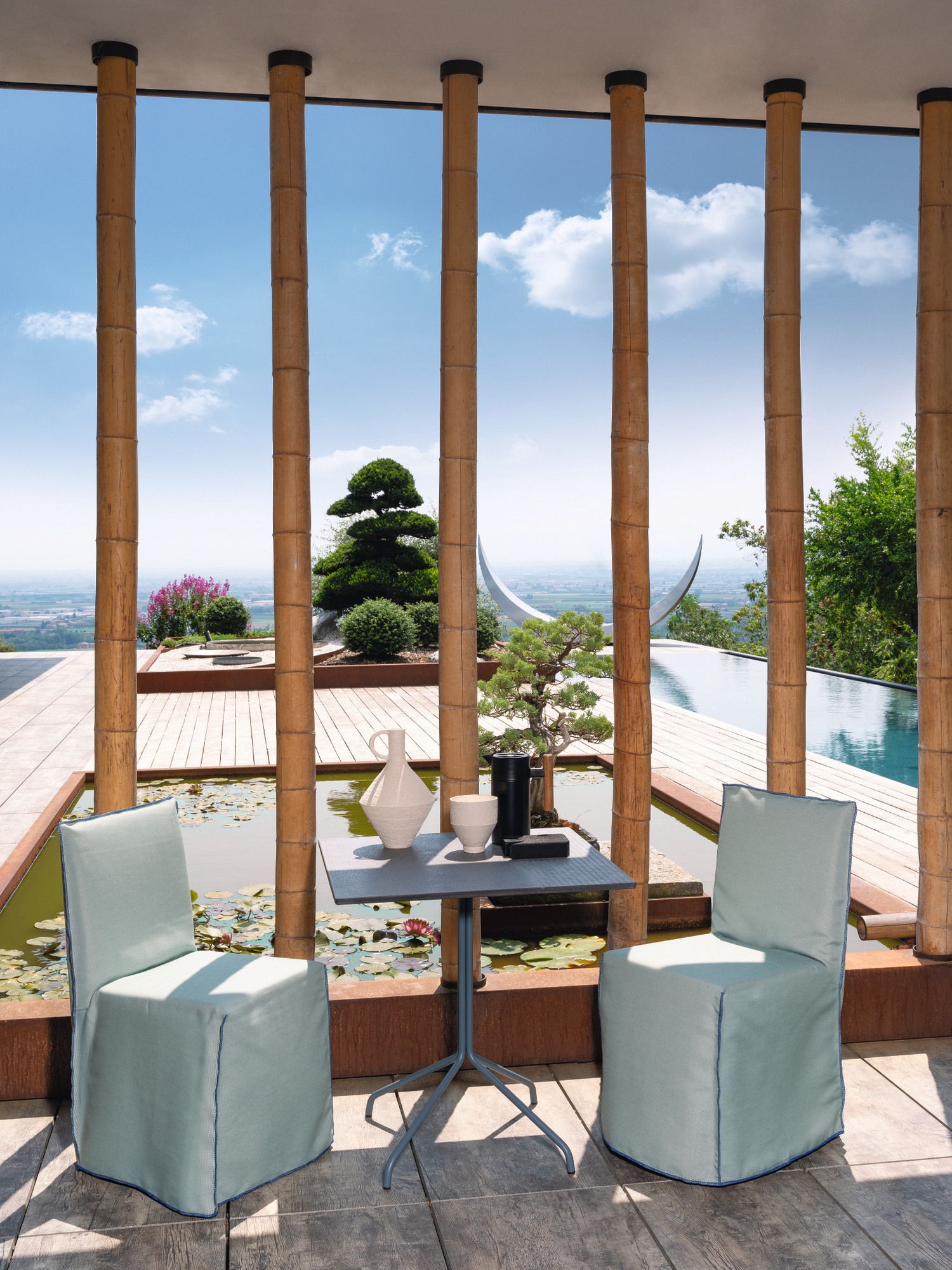 Квадратный садовый стол из перфорированного листового металла Gervasoni Gervasoni Outdoor ARCH-00115724 - Вид №1