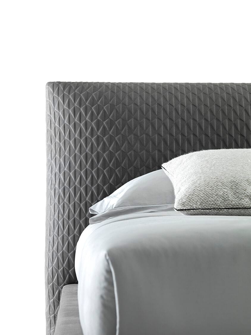 Кожаная мягкая кровать CEPPI Evergreen ARCH-00011101