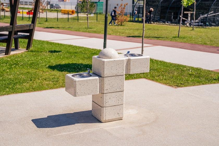 ENCHO ENCHEV - ETE Фонтан с бетонным полом для инвалидов  169  - Вид №3