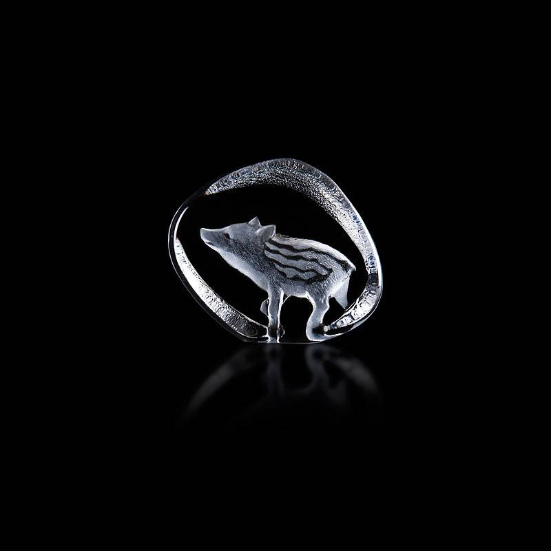 33370 Скульптура из прозрачного хрусталя "Детёныш кабана", 90/75 мм. Maleras 