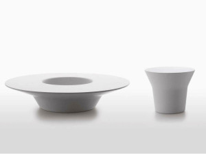 Круглый садовый столик из Cristalplant®