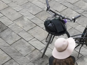 Твердый самоблокирующийся бетон