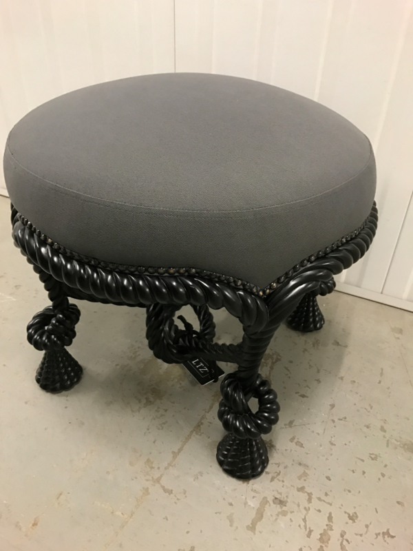 Пуф Lucent от Eichholtz серый EICHHOLTZ ДИЗАЙНЕРСКИЕ, EICHHOLTZ 061308 Серый  - Вид №3