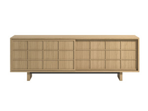 Шкаф из дуба с раздвижными дверями