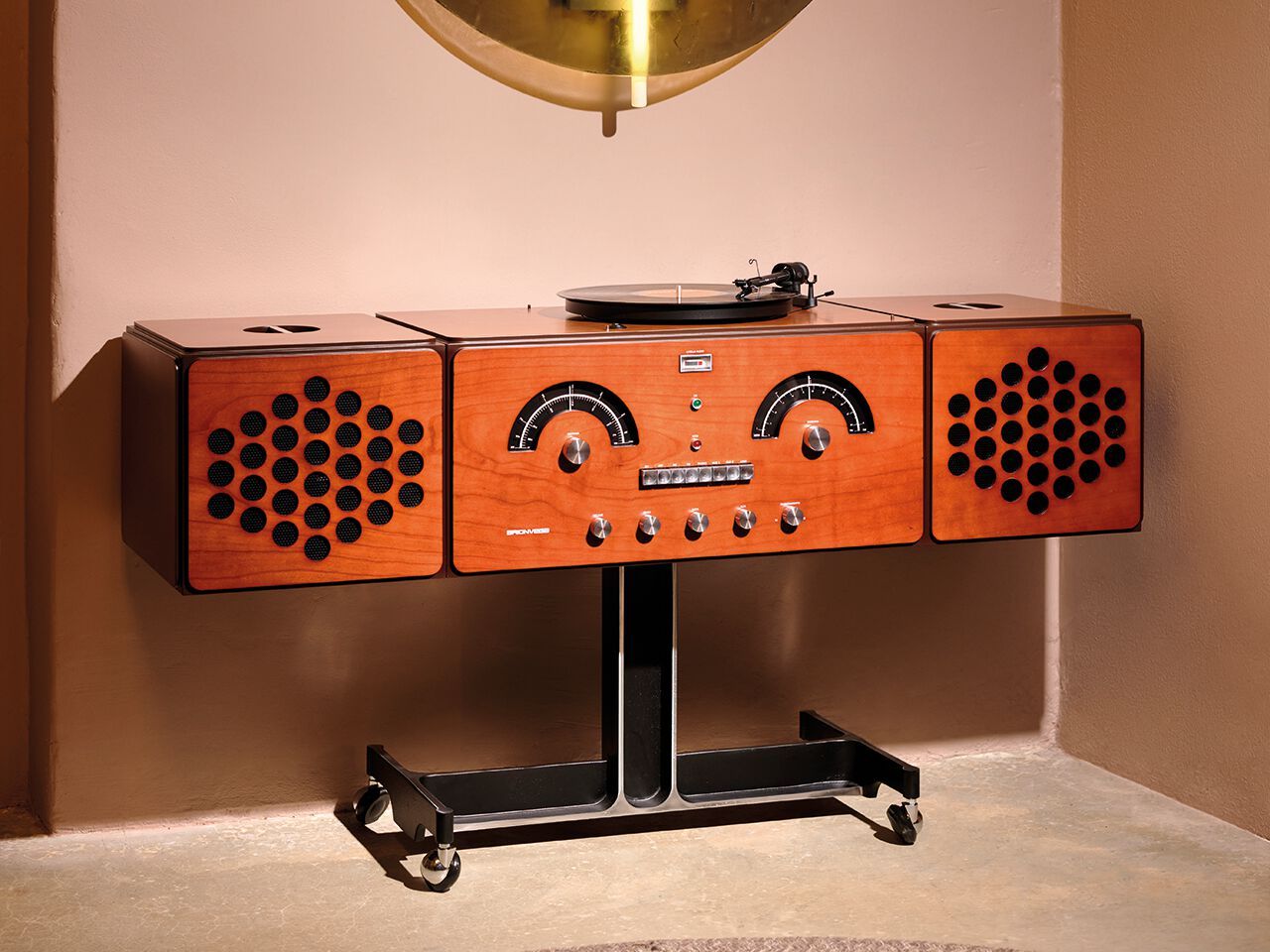 AM/FM-радио и проигрыватель с вишневым усилителем Brionvega RADIOFONOGRAFO RR226 CILIEGIO LIMITED EDITION ARCH-00089674 - Вид №4