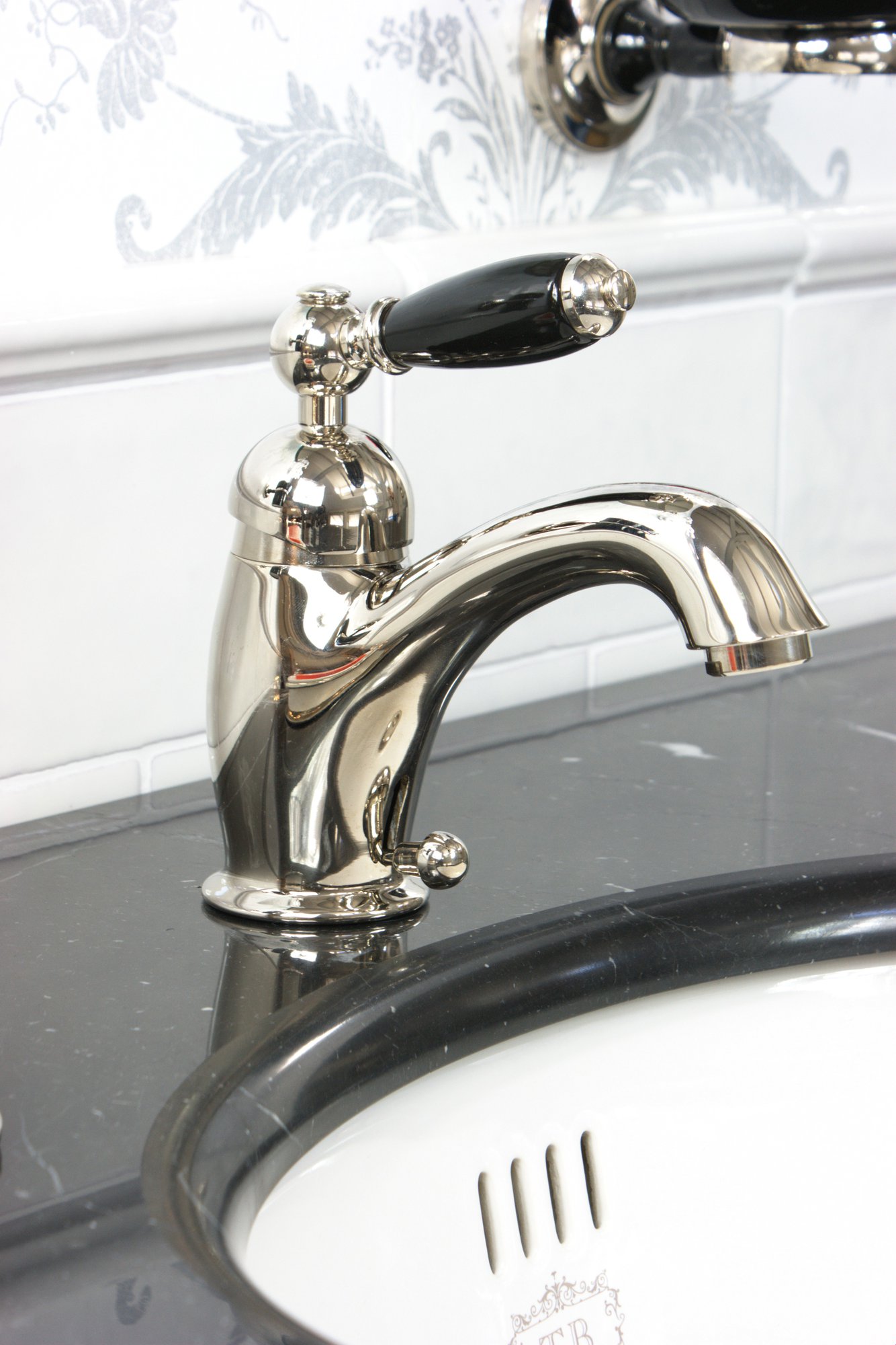 Traditional bathrooms Смеситель для раковины БРАЙТОН однорычажный Tb415.514bl.nk  - Вид №1