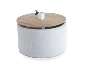 Основание для зонта из бетона и дерева от iroko