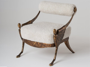 Кресло из овечьей шерсти и травленой латуни