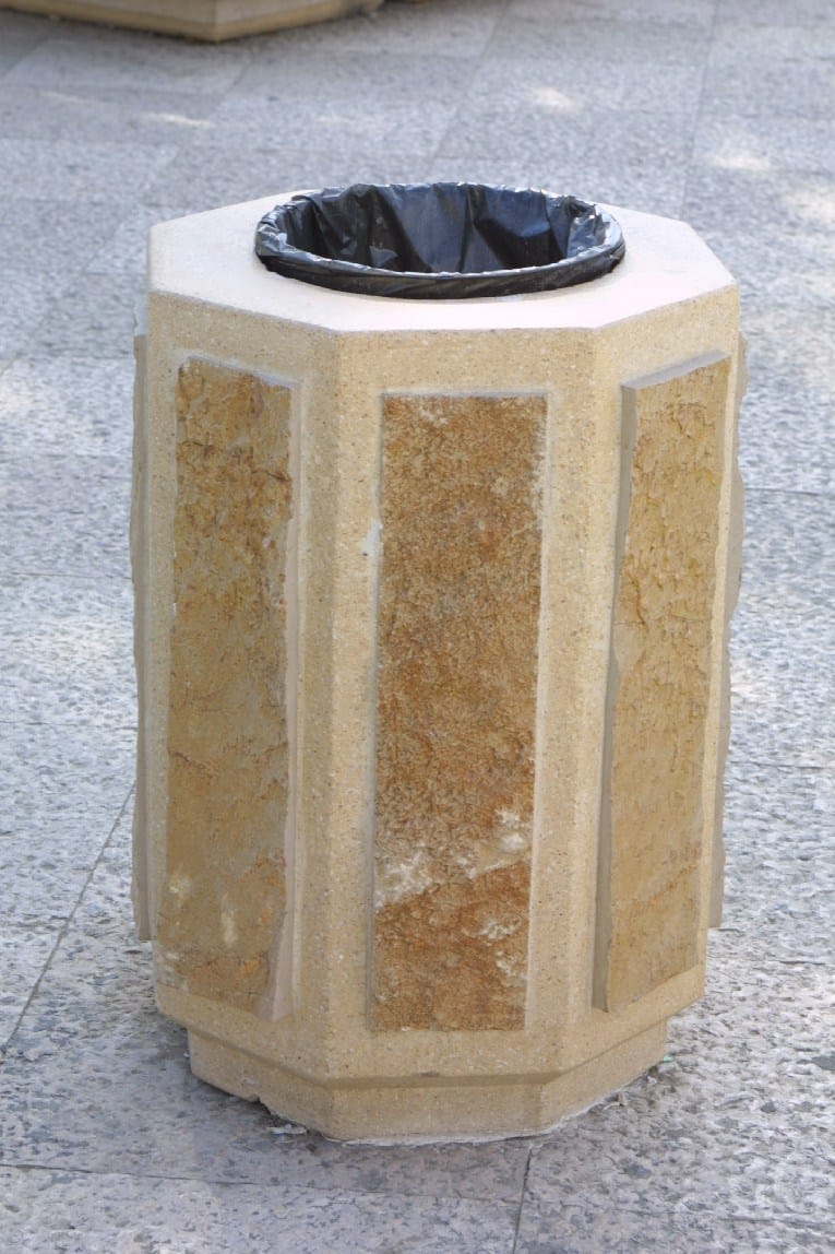 Восстановленные каменные стойки для мусора Viscio Urban Design OCTAGON ARCH-00052647 - Вид №1