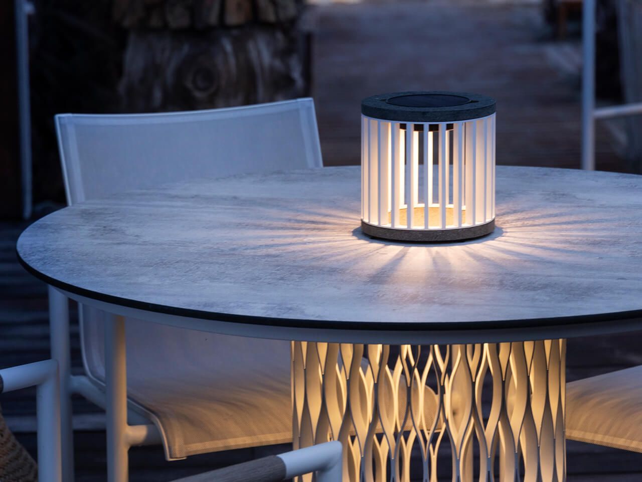 Алюминиевая аккумуляторная солнечная энергия открытый настольная лампа Les Jardins® Halo ARCH-00055465 - Вид №3