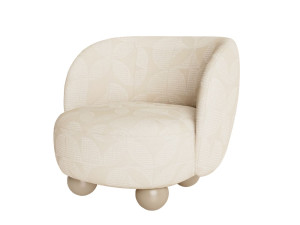 Тканевое кресло с подлокотниками