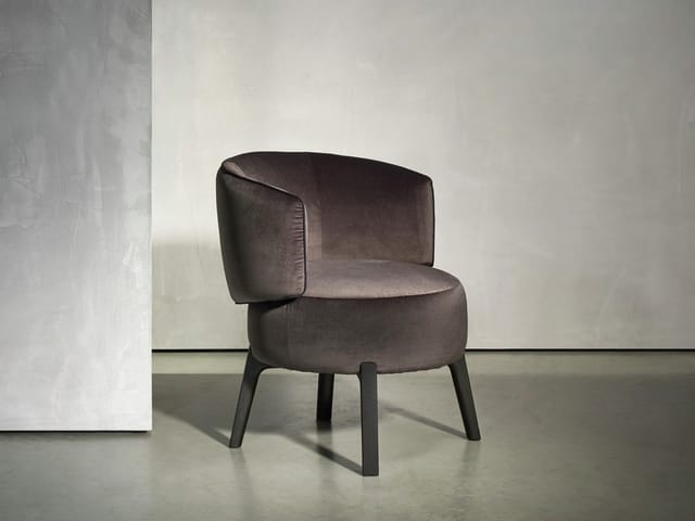 Бархатное кресло с подлокотниками Piet Boon Джейн ARCH-00144497