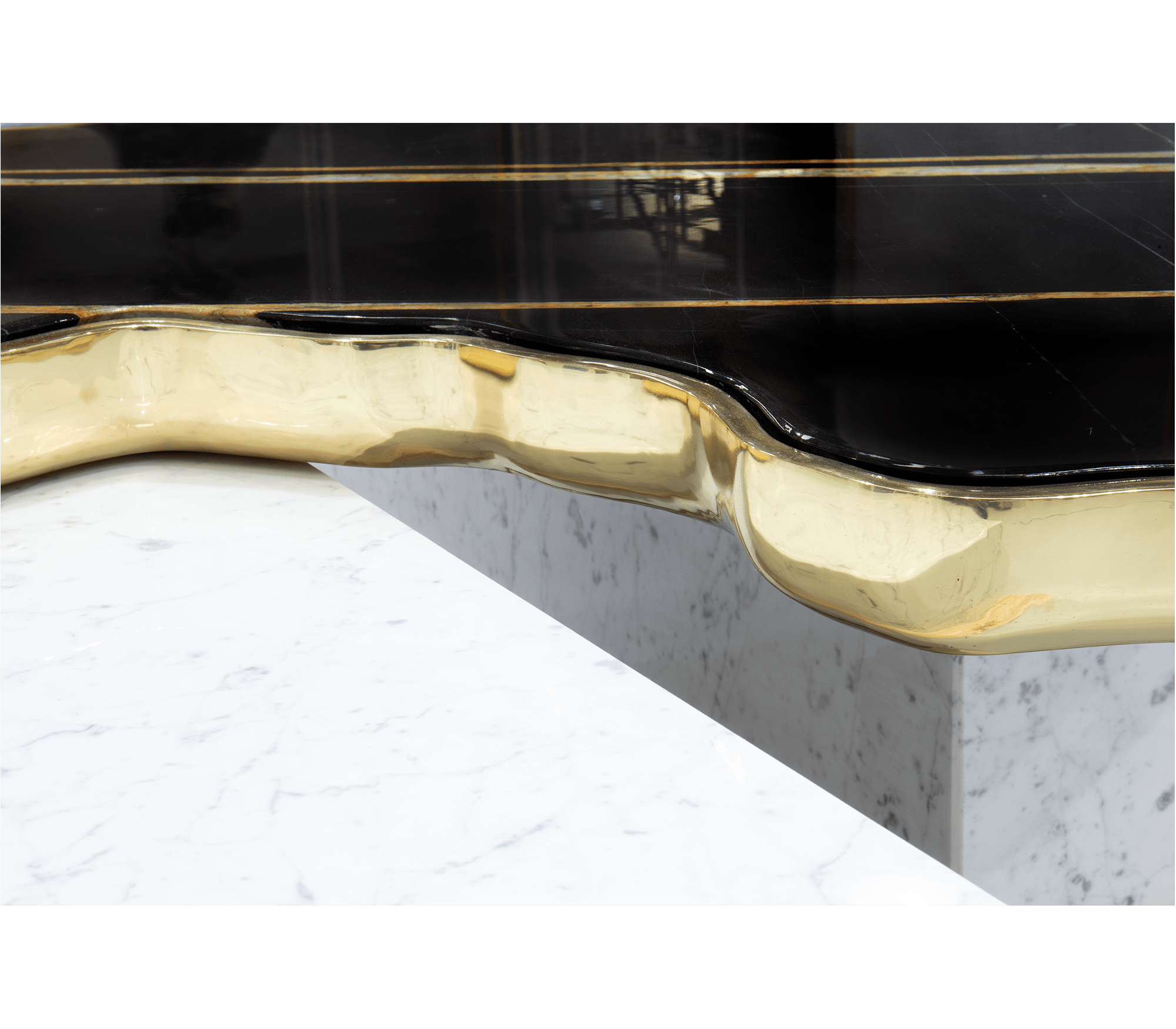 0-229 Navarra черно-белый центральный стол Boca Do Lobo  - Вид №6