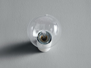 Галогенная настенная лампа для ванной комнаты