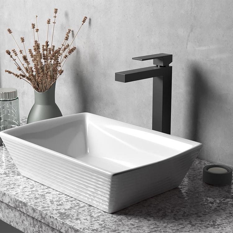 Смеситель для раковины высокий Paini Daх-R 84PZ211LLR  - Вид №1