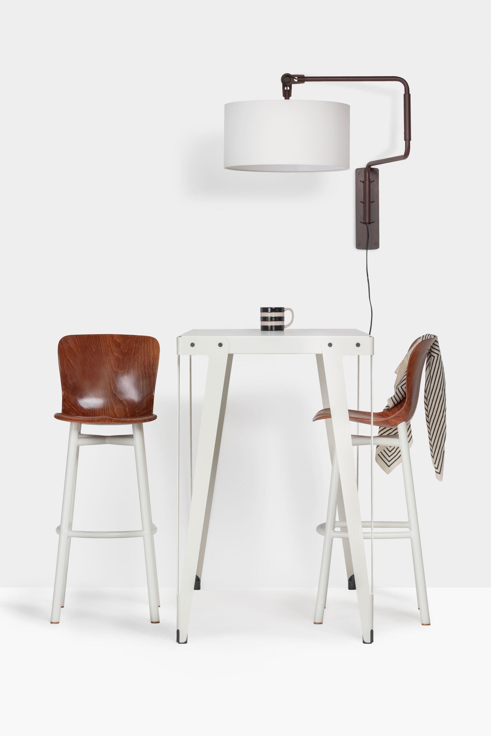 Высокий квадратный стол из стали с порошковым покрытием FUNCTIONALS Lloyd ARCH-00038922 - Вид №15