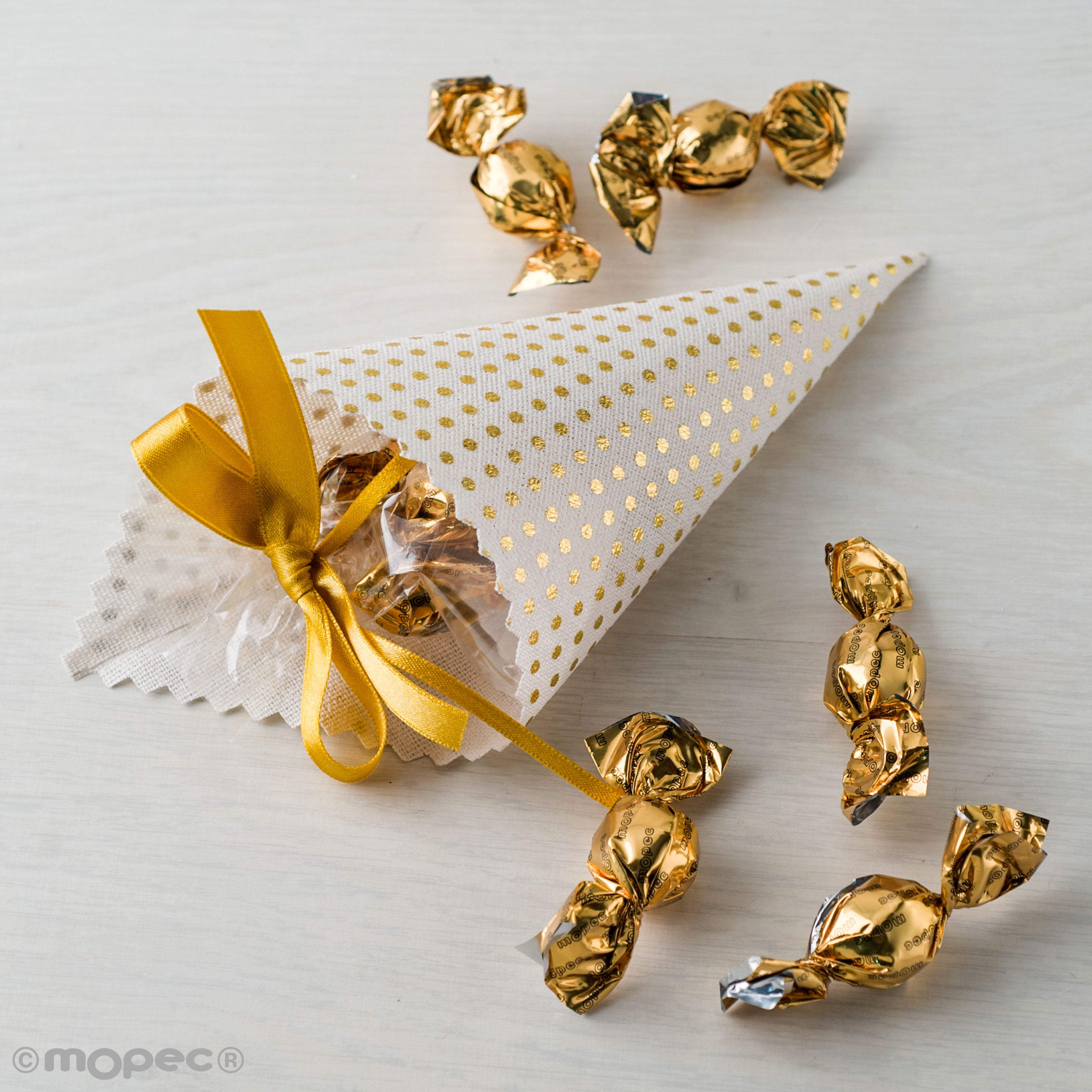 AD156.11 Золотые рожки Dekoraniaevents Bodas 