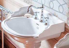 Gentry Home Центр смесителя для раковины до центра два отверстия под смеситель мм Antique Бронза GH102583 - Вид №1