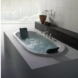 Ванна встраиваемая с гидромассажем Yuma 190 см