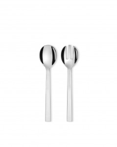 Серверы салата Алесси Сантьяго