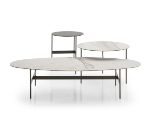Низкий овальный журнальный столик из керамогранита