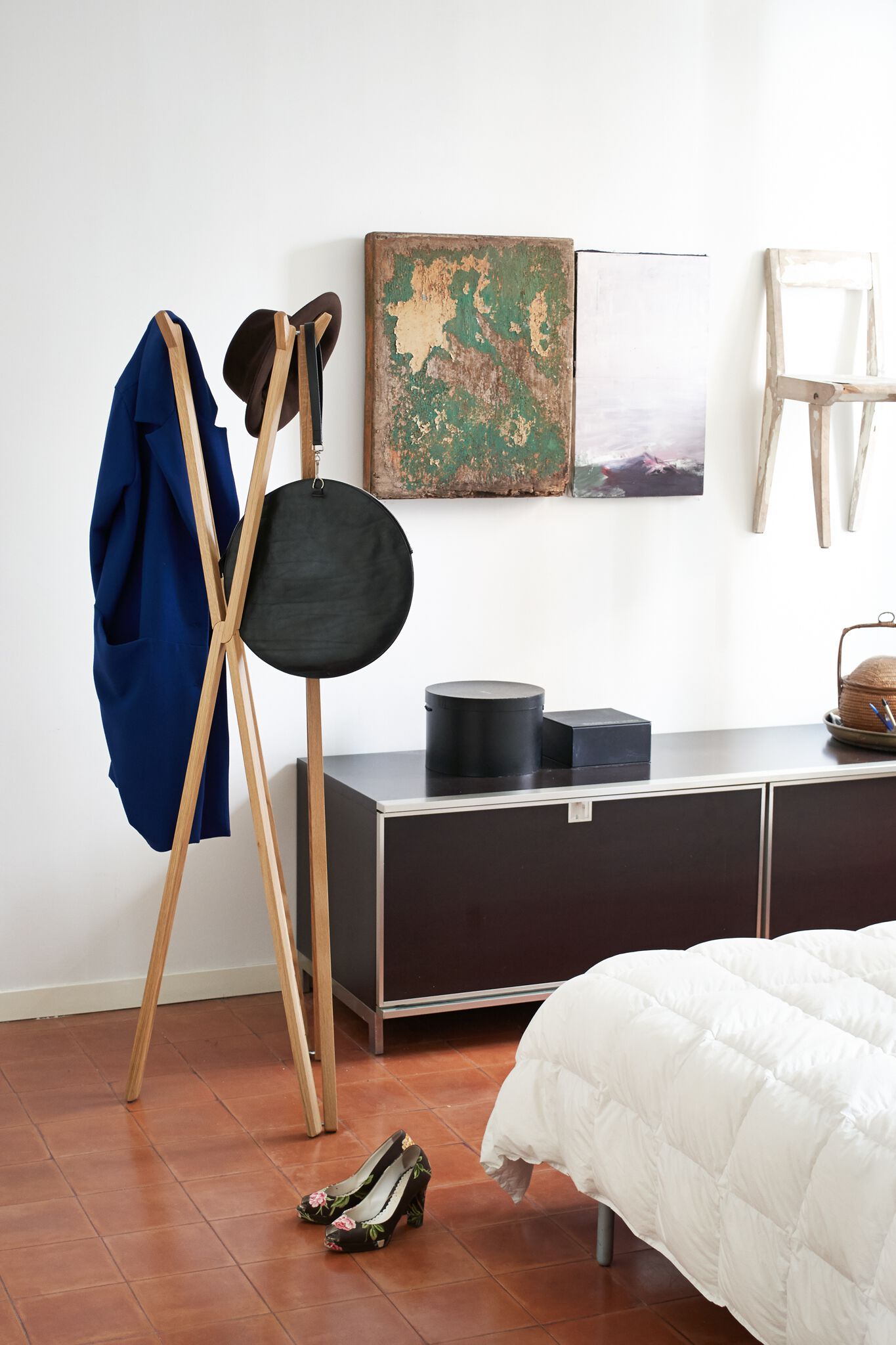 Напольная вешалка из массива дерева isOnAir Bertoncini ARCH-00148094 - Вид №4