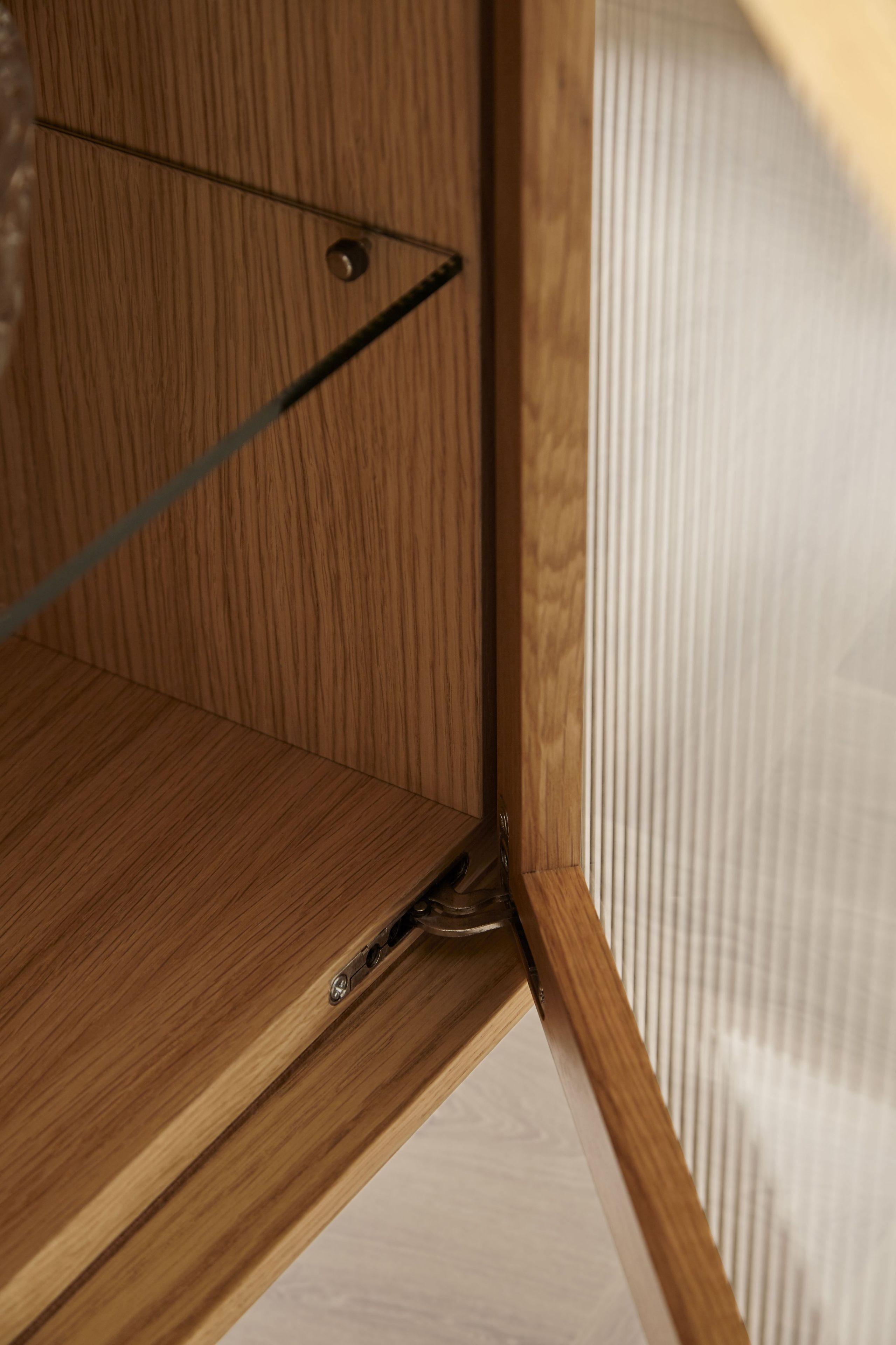 Деревянный шкаф с распашными дверями Punt ARCH-00054972 - Вид №12