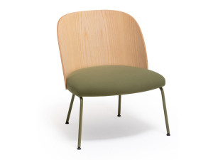 Кресло с металлическими ножками и деревянной спинкой