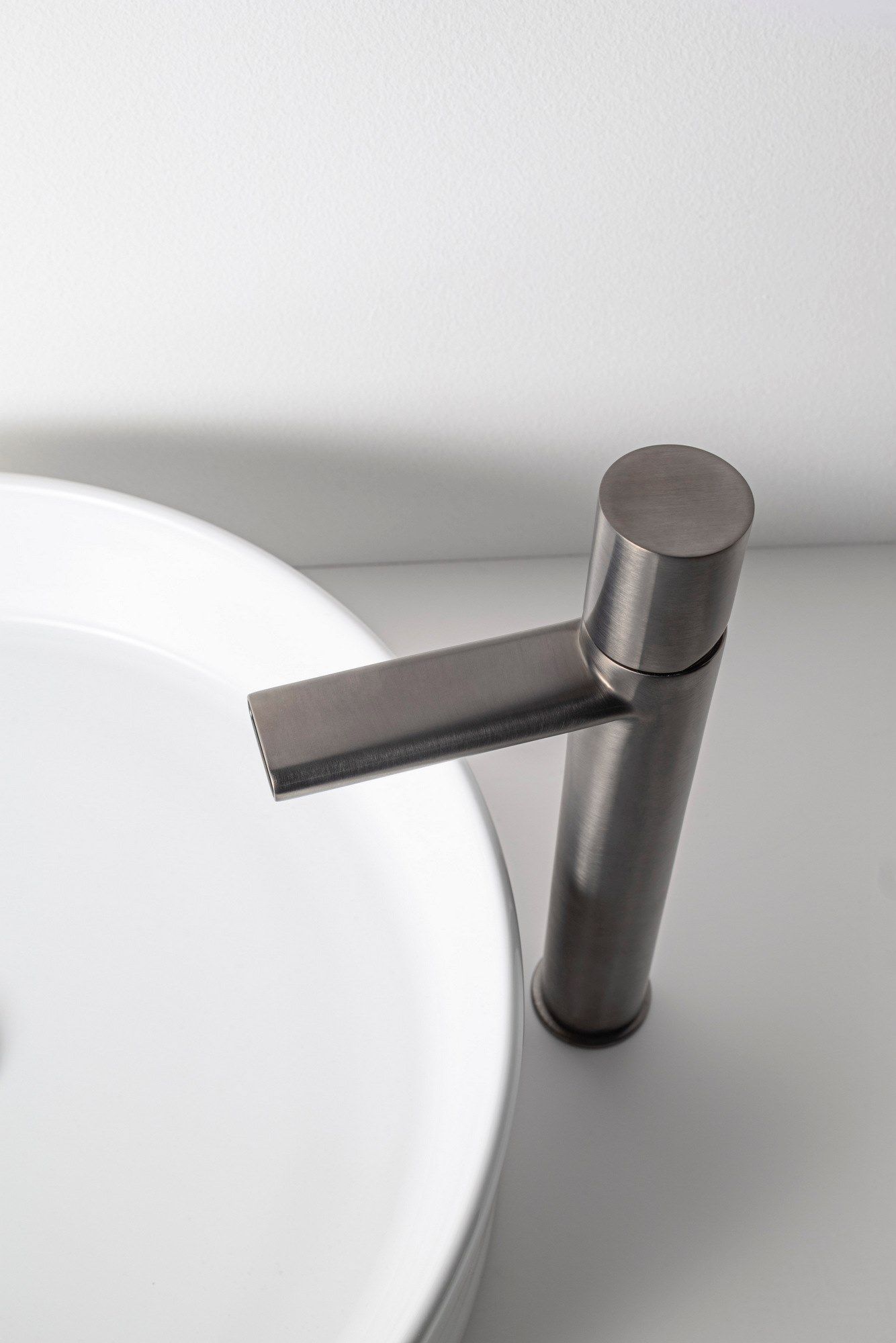 Смеситель для раковины с одним отверстием Rubinetterie Treemme NANOtech ARCH-00107398 - Вид №1