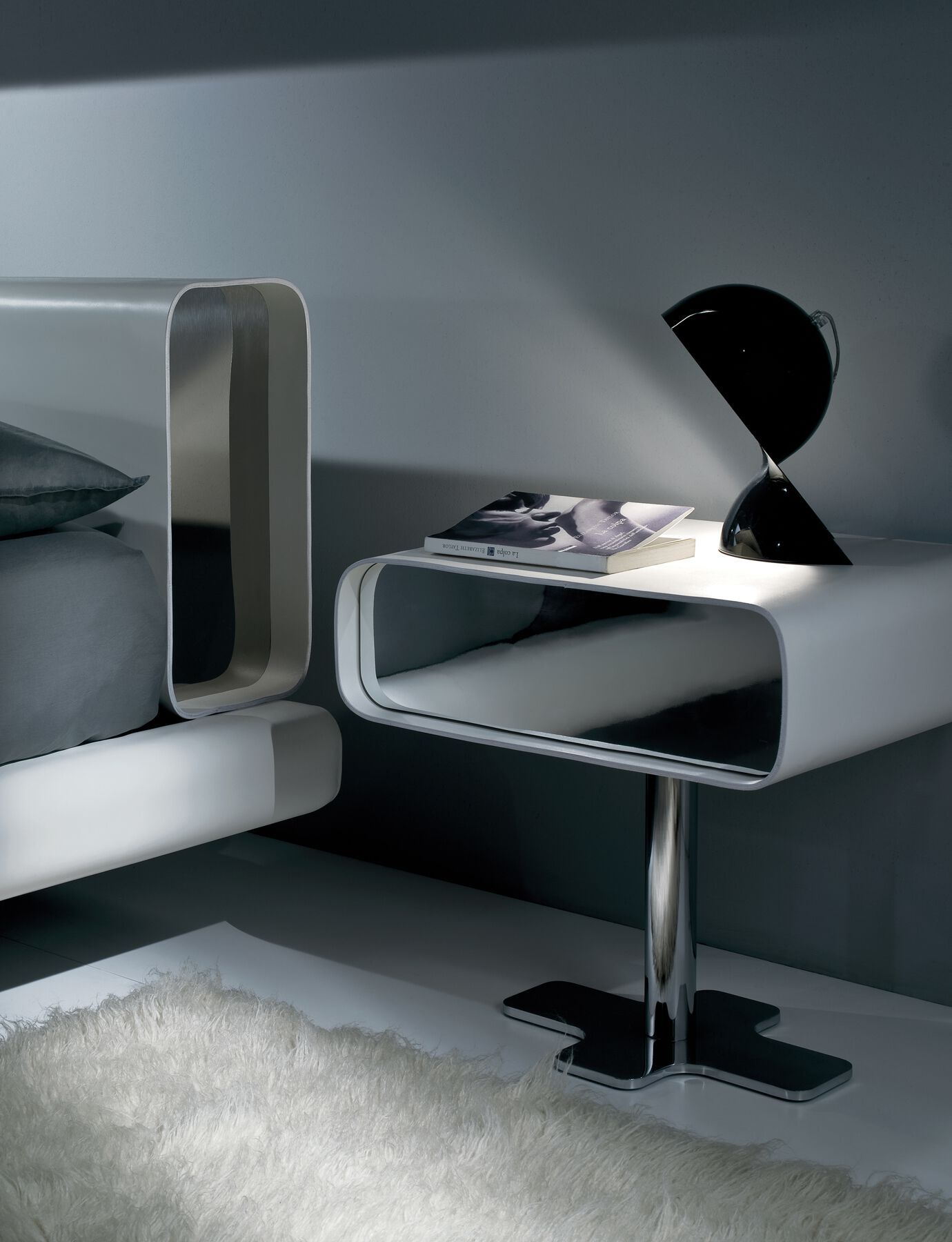 Кожаная двуспальная кровать со встроенными тумбочками i 4 Mariani ARCH-00083569 - Вид №7