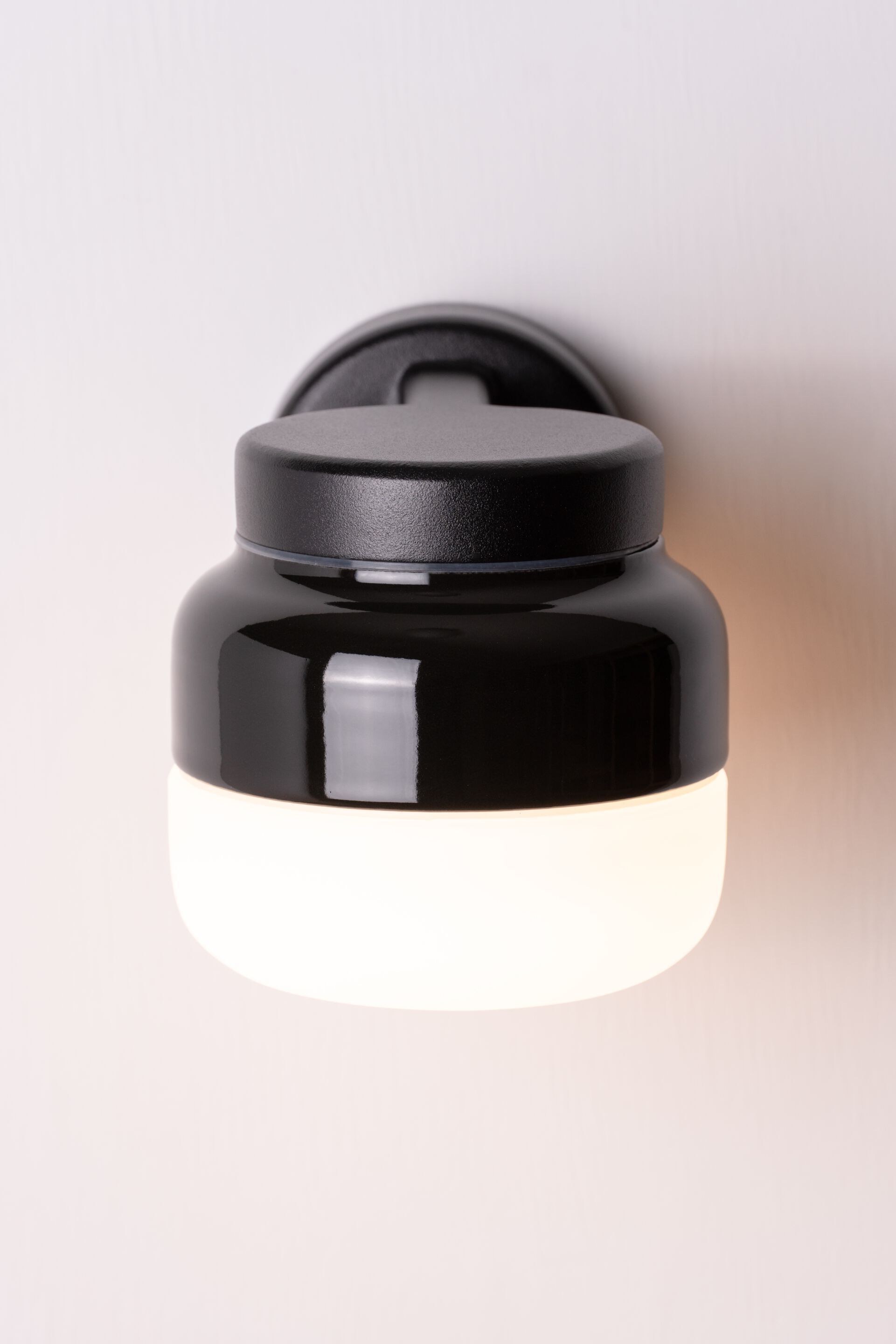 Матовый и фарфоровый стеклянный настенный светильник Ifö Electric Ohm ARCH-00043516 - Вид №4