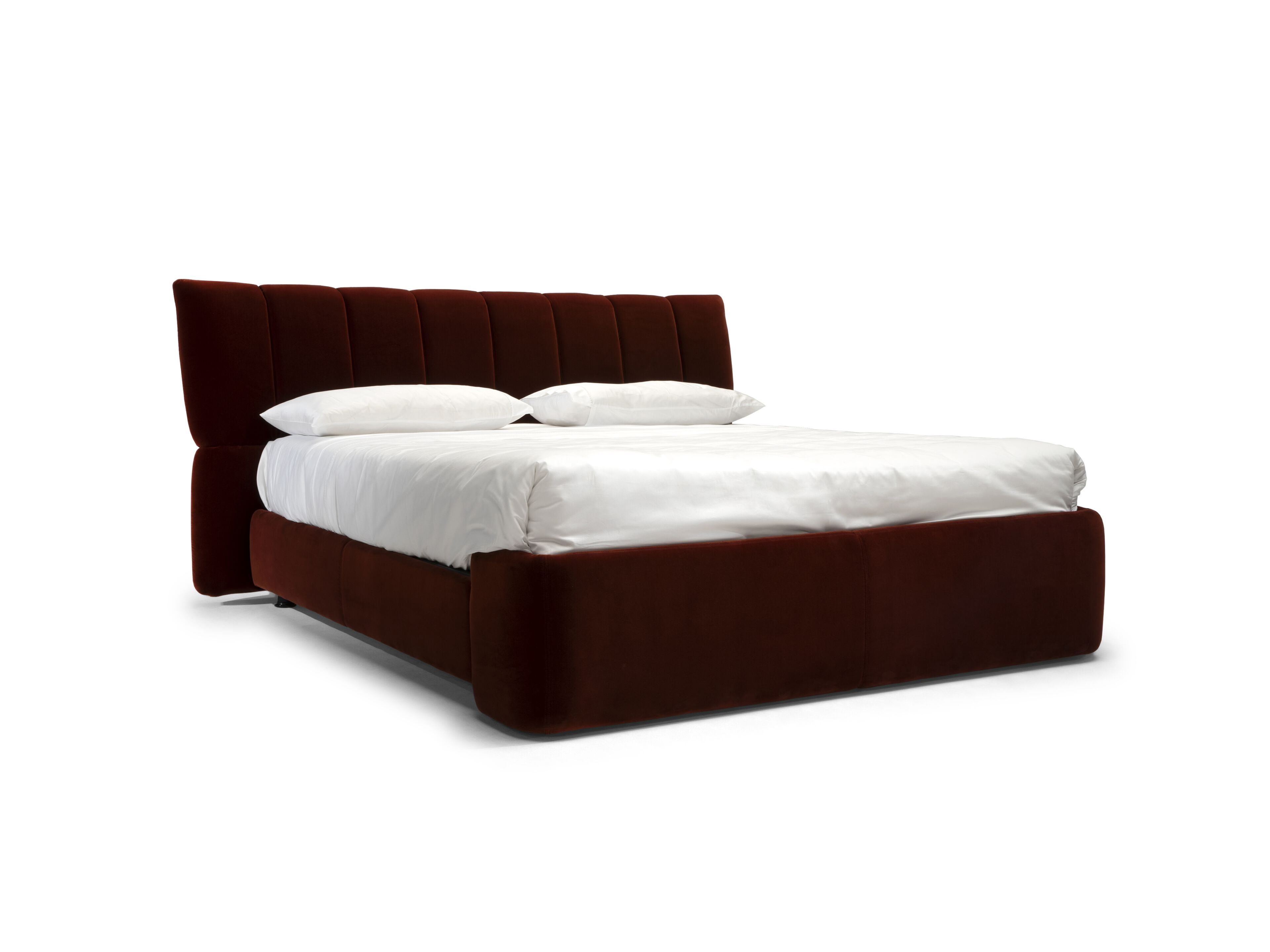 Бархатная кровать для хранения с мягким изголовьем Natuzzi Italia Solar ARCH-00017301