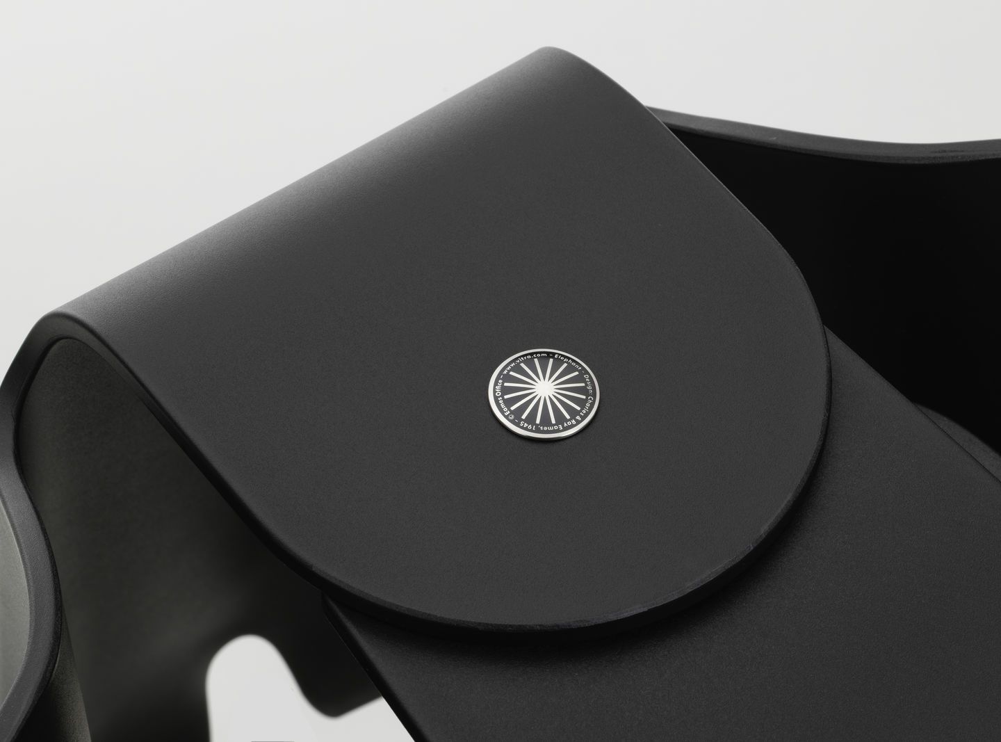 Переработанная пластиковая игра VITRA Eames Elephant ARCH-00014318 - Вид №21