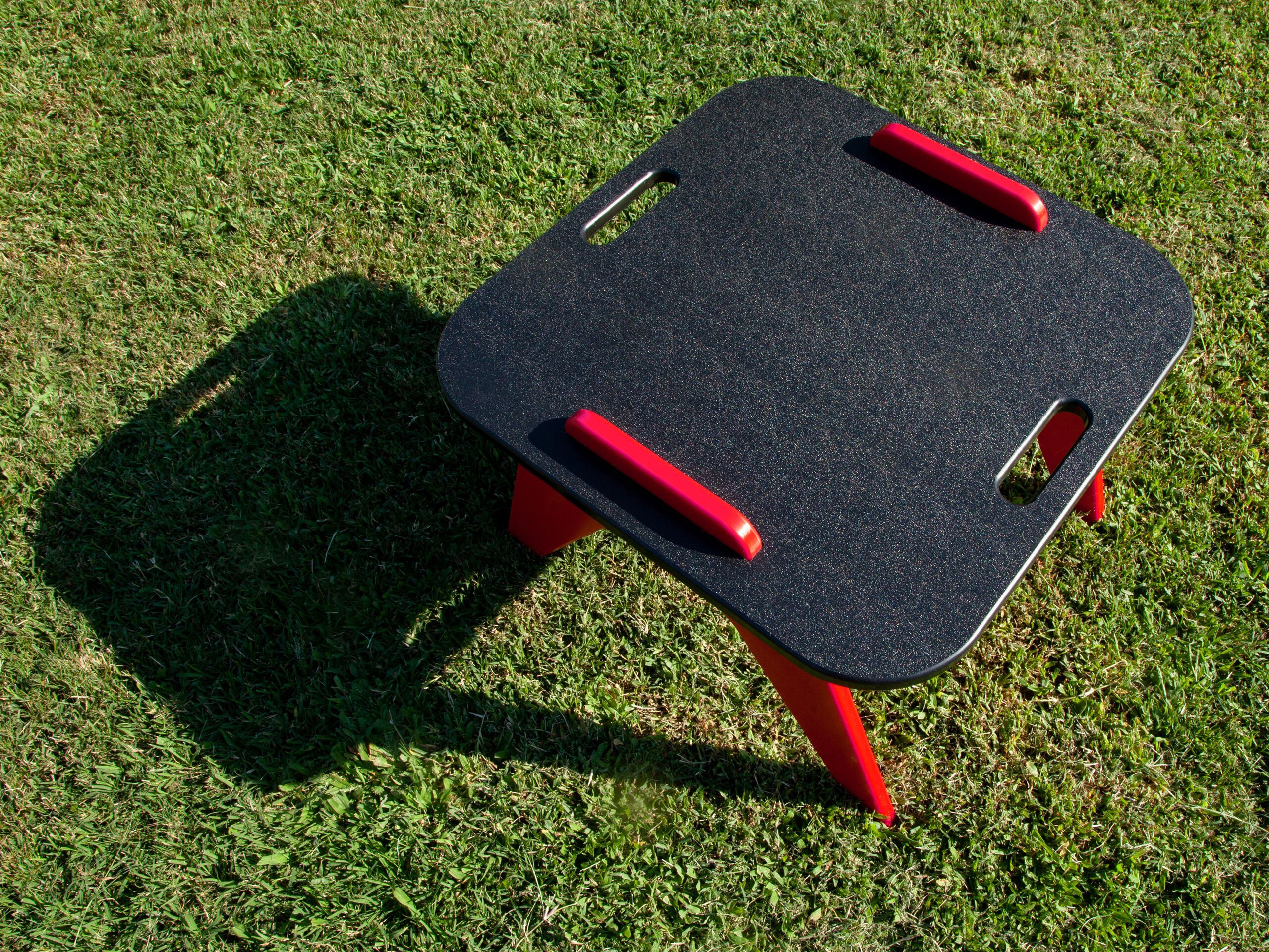 Низкий квадратный стол из полиэтилена Donye Beat ARCH-00093691 - Вид №1