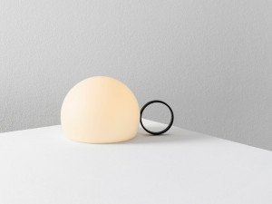 Светодиодная настольная лампа с батарейным питанием