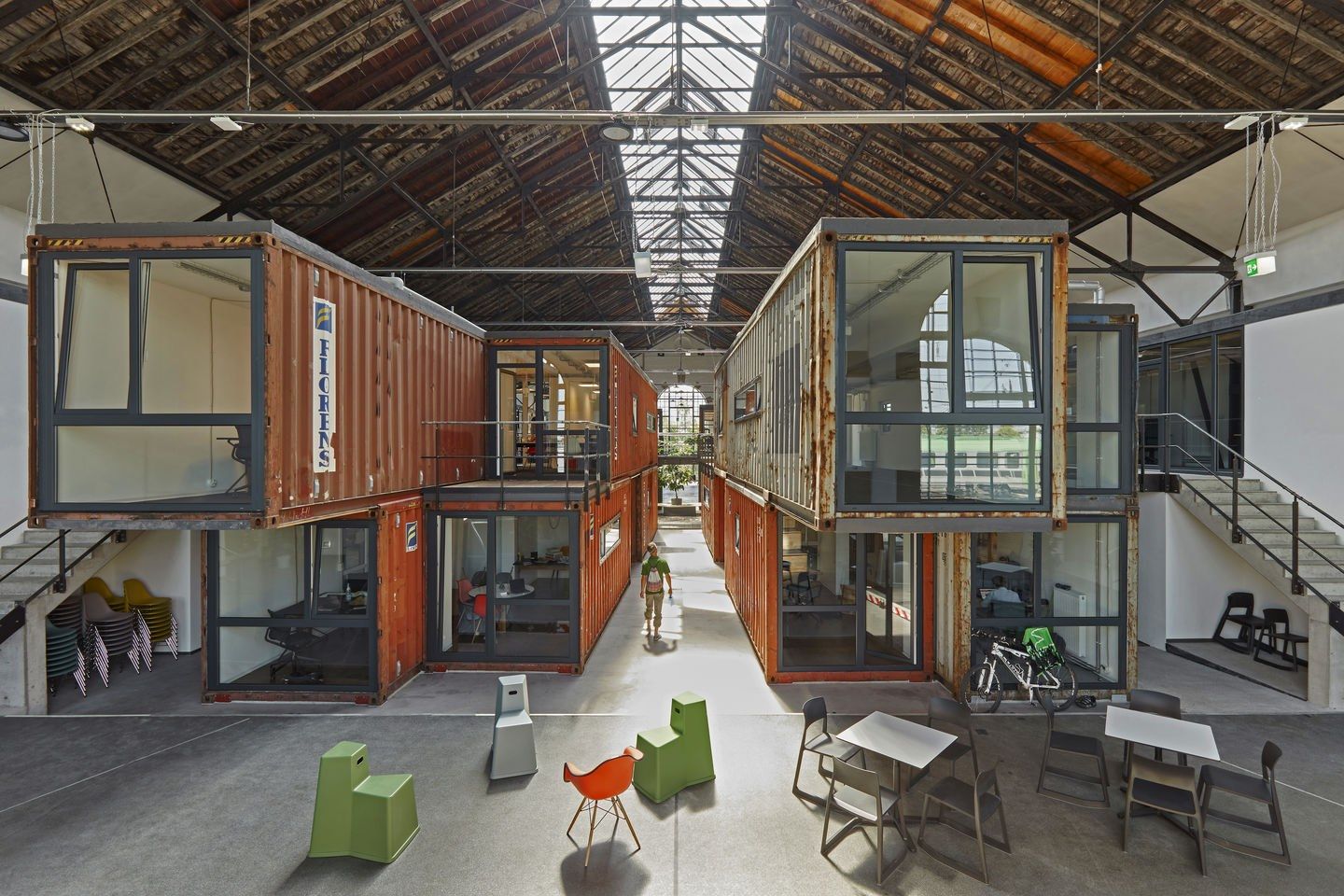 Штабелируемый стул для конференций из полипропилена VITRA Eames Plastic Chair ARCH-00075982 - Вид №8